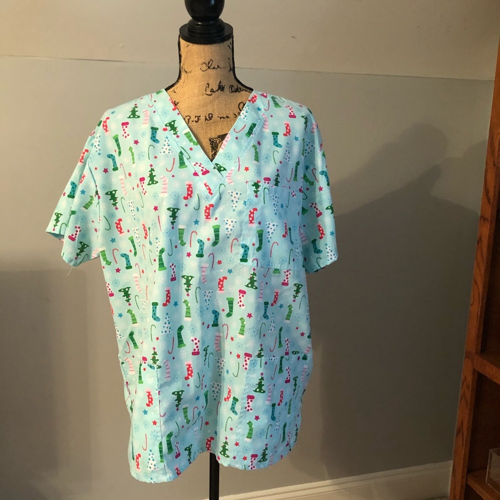 EUC!  Just love scrub top